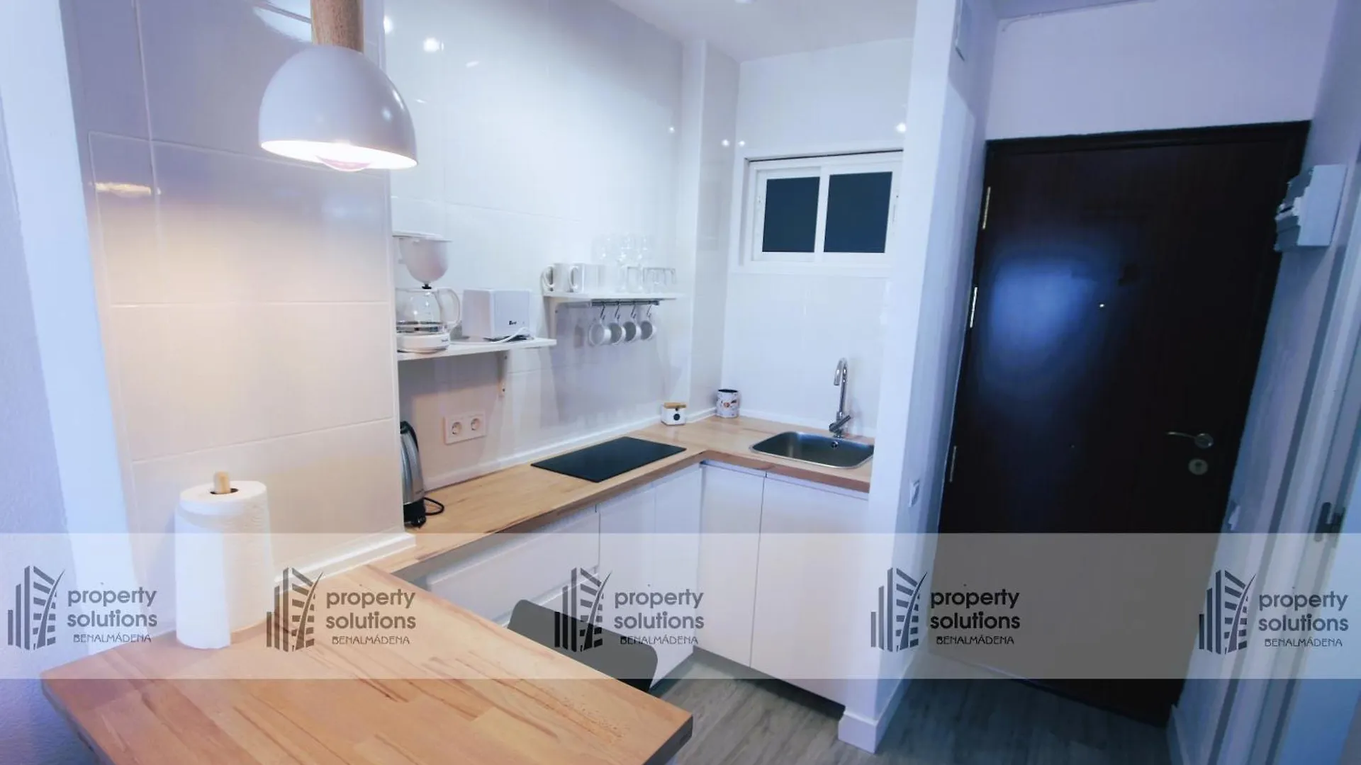 Apartment 714 Iris Apartamento - Vista Al Mar - Cerca De Tren, Restaurantes, Tiendas - Playa A 10 Min Caminando Benalmadena