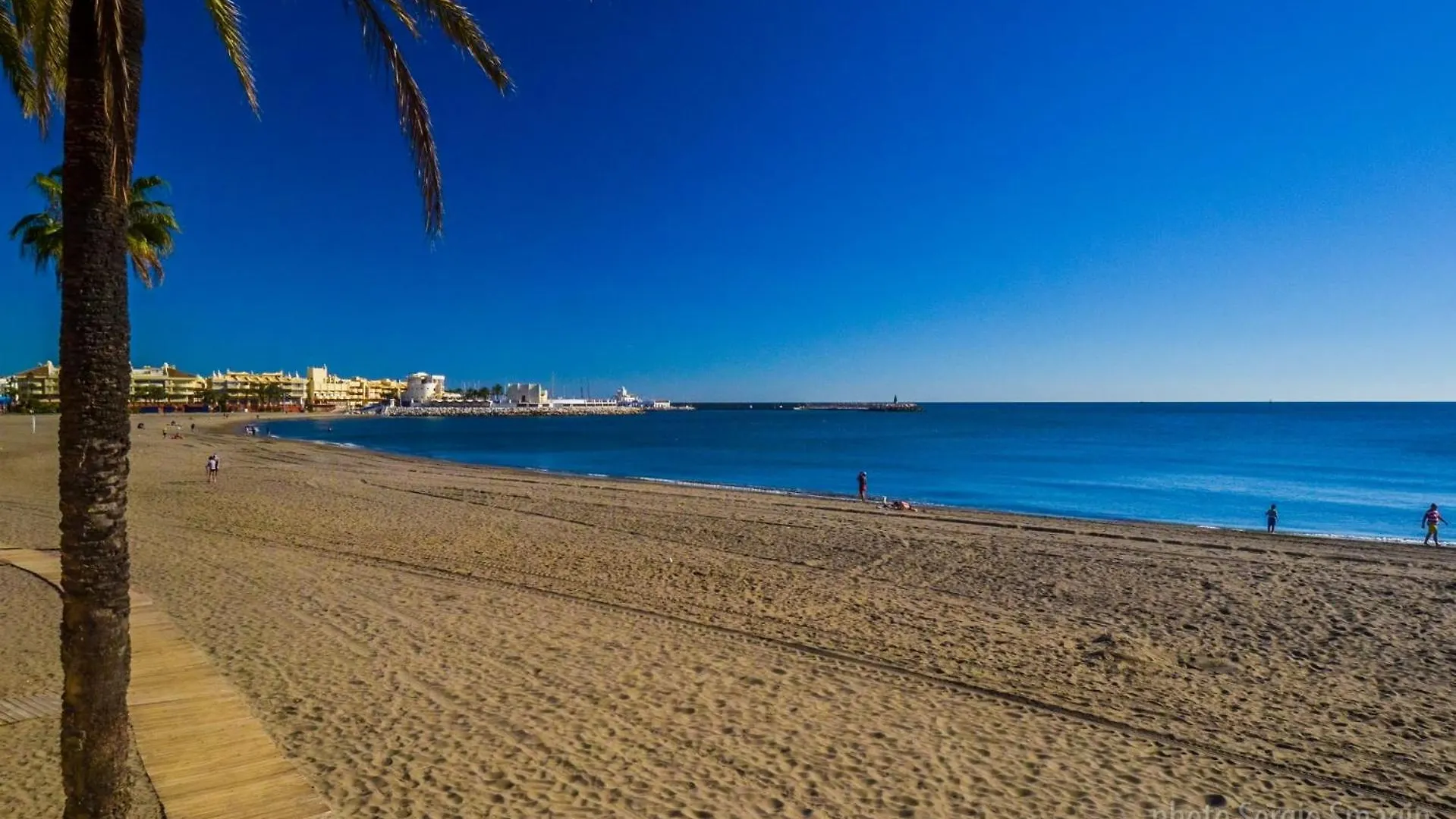 Апартаменты 714 Iris Apartamento - Vista Al Mar - Cerca De Tren, Restaurantes, Tiendas - Playa A 10 Min Caminando Бенальмадена